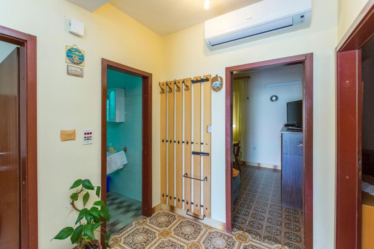 Apartment Lele Primošten Esterno foto
